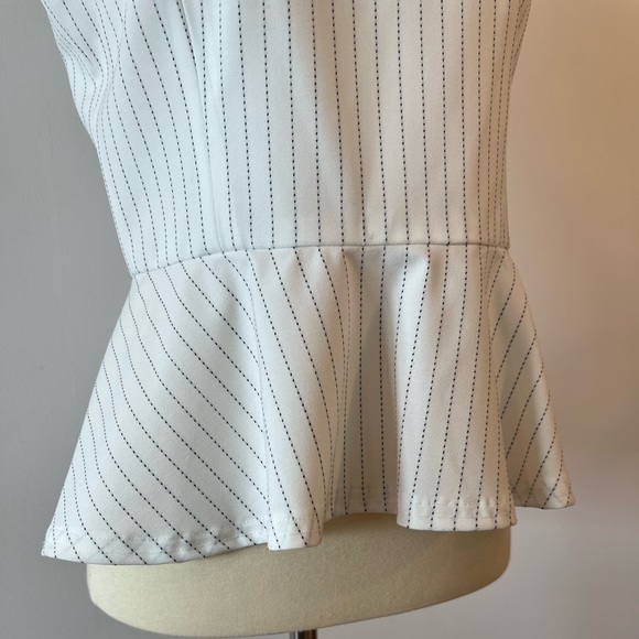 W by Worth White and Black Pinstripe Sleeveless Peplum Top - Size 0 - Picture 6 of 11